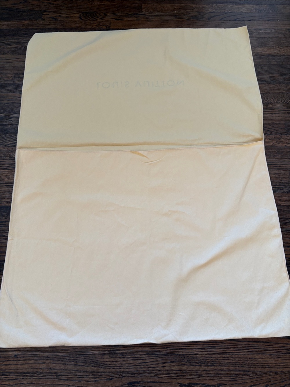 Louis Vuitton Cream and Brown Logo Dust Cover - Picture 3 of 6